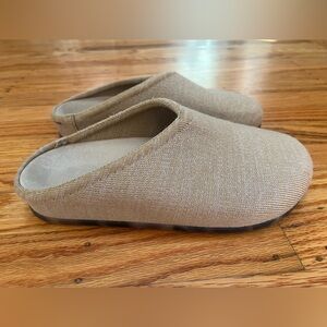 Rothy’s The Casual Clog Birch Tan Size 7